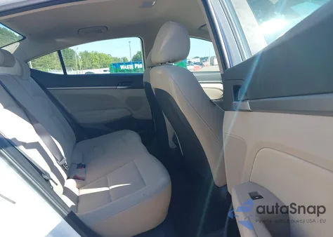 2018 Hyundai Elantra Sel z USA, uszkodzony, nr VIN 5NPD84LF3JH384958